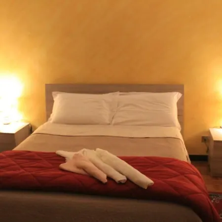 Bulldog Venice Apartment *